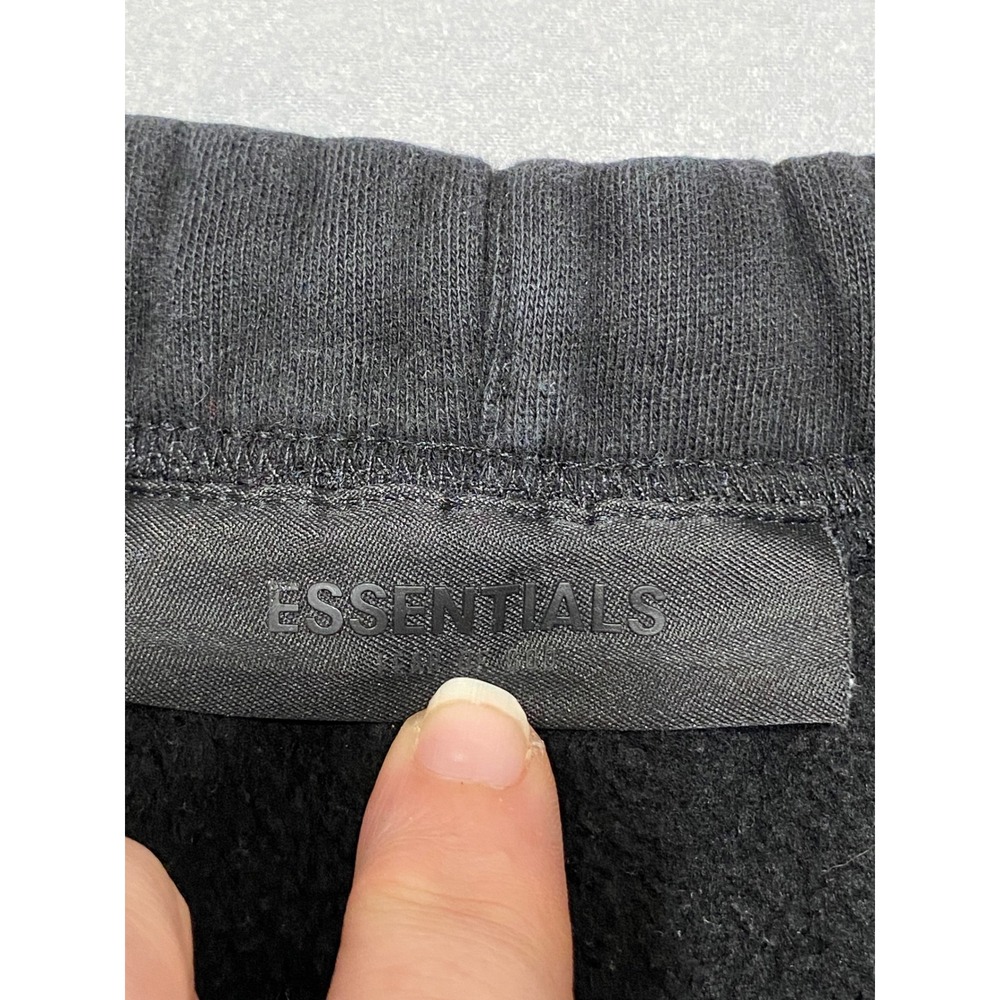 Fear of God Essentials Mens Sweat Shorts‎ Black Charcoal Grey Logo Size Large - Picture 9 of 11